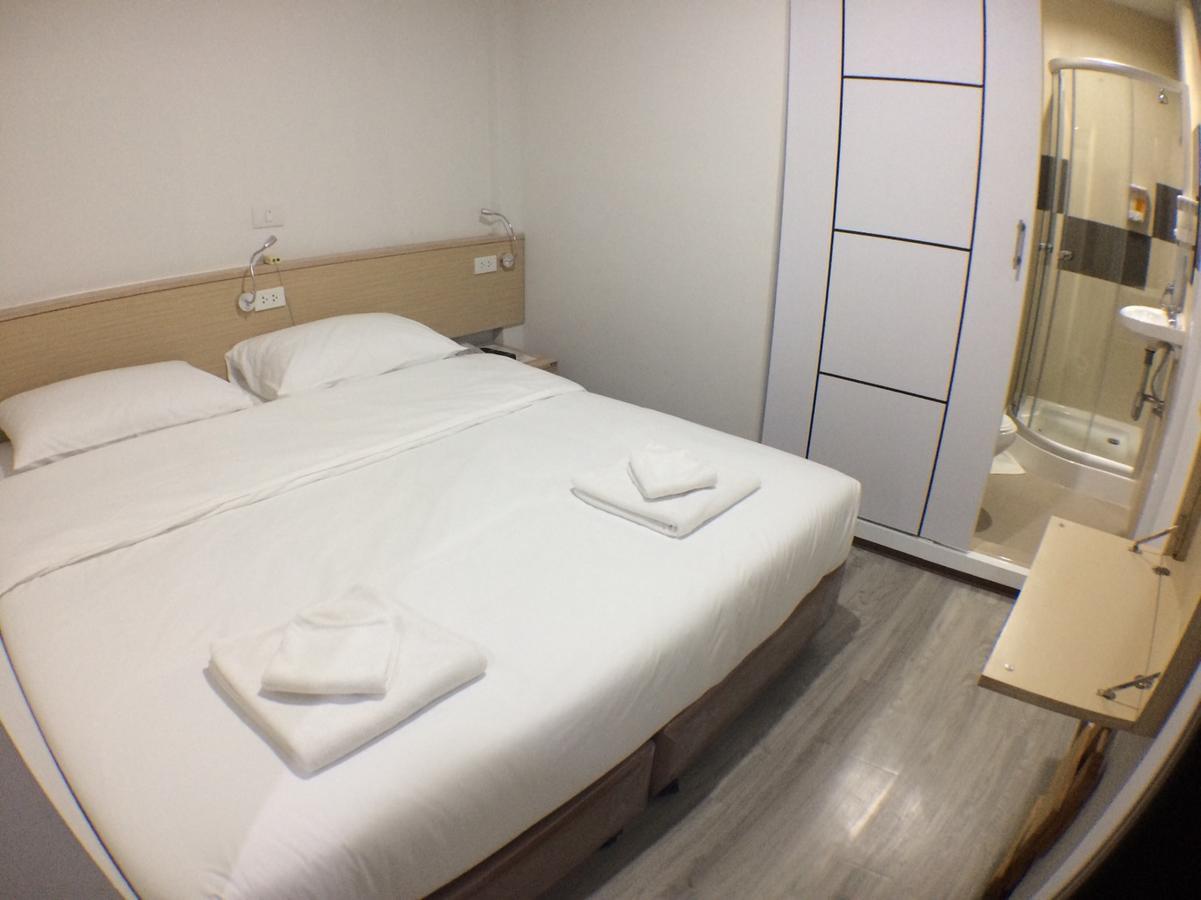 Le Bonheur Poshtel Hostel Bangkok Luaran gambar